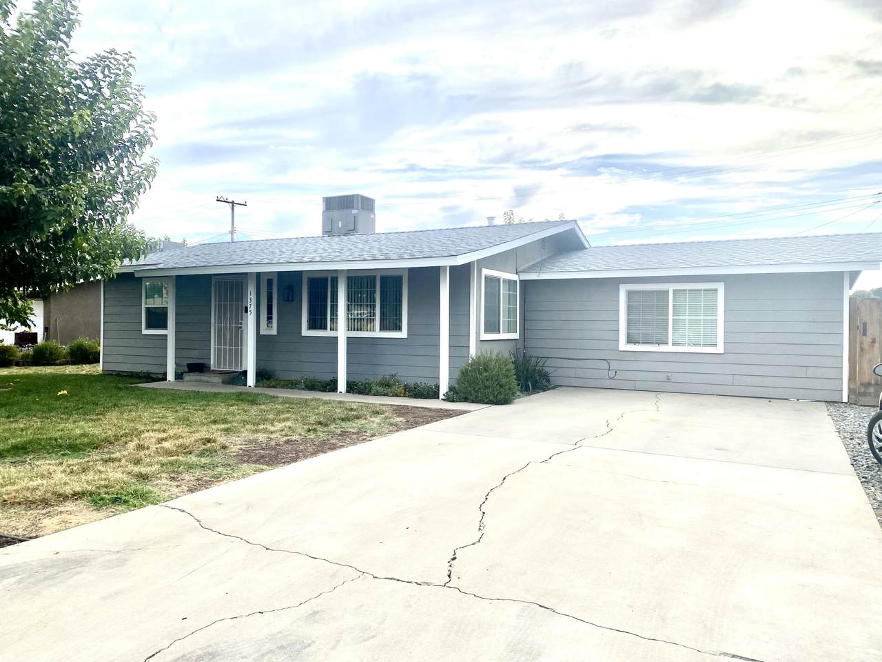 1375 Westside Street - Photo 1