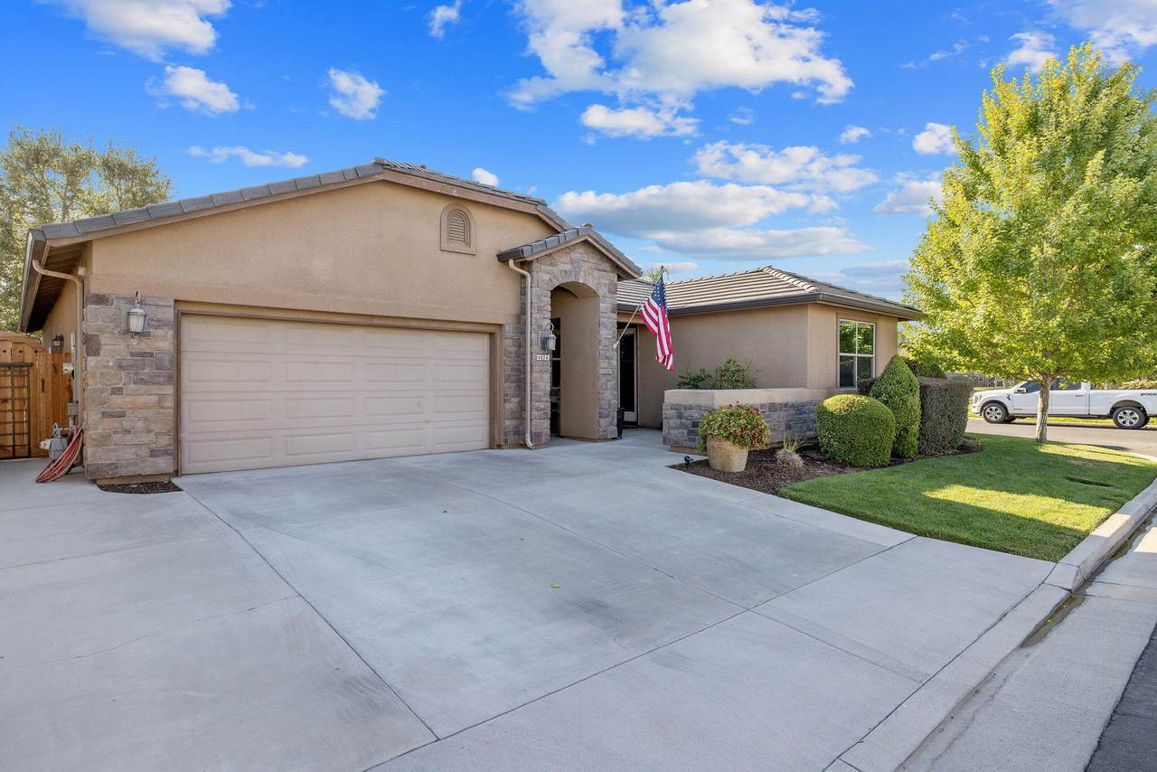 4024 Parkwood St Street - Photo 1