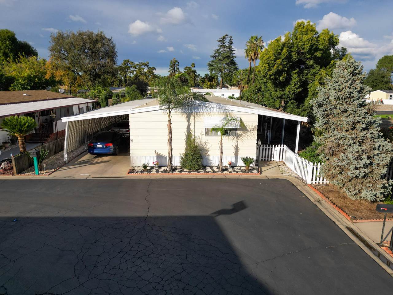 2627-10 Midvalley Avenue - Photo 1