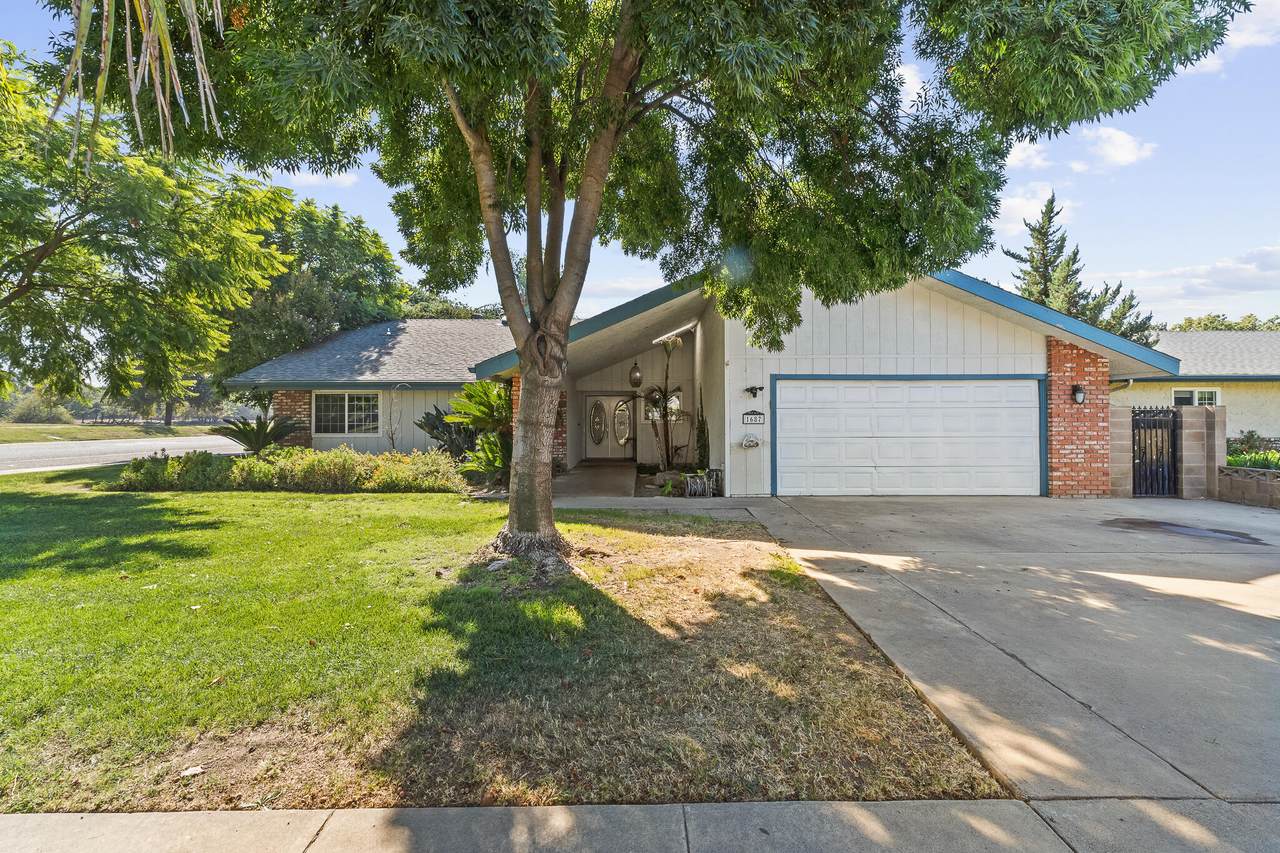 1687 Kaweah Drive - Photo 1