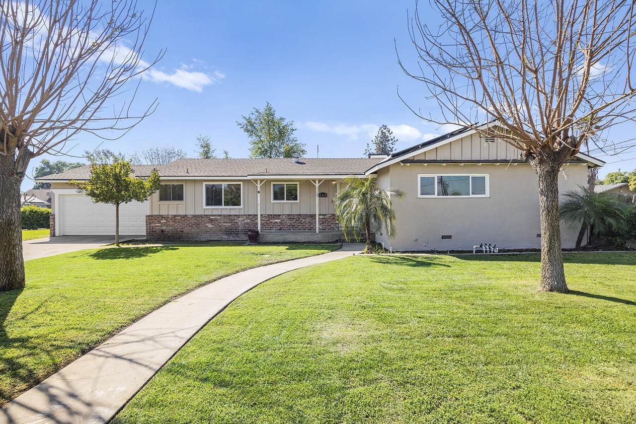 683 Villa Avenue - Photo 1