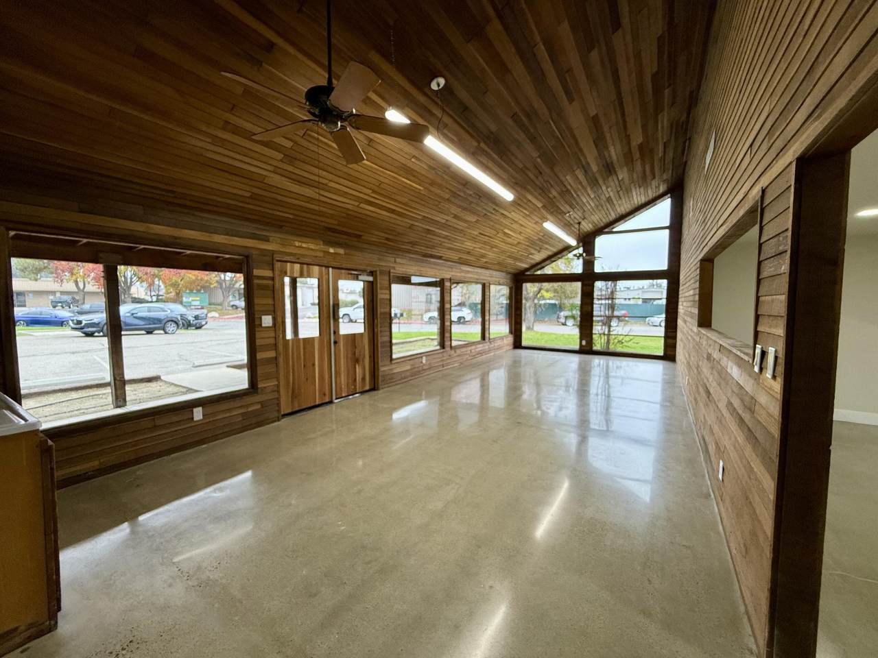 115 Valley Oaks Drive - Photo 1