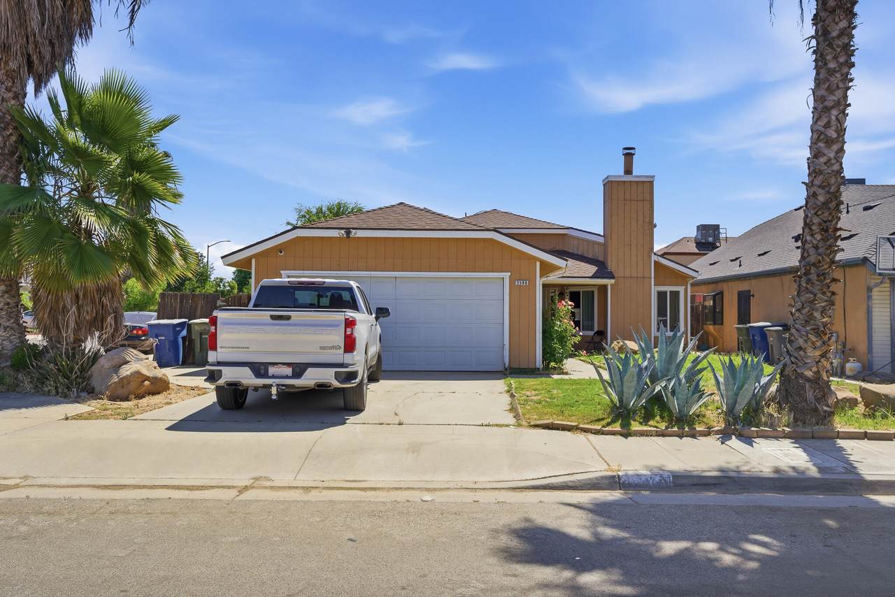 2580 Knoll Avenue - Photo 1