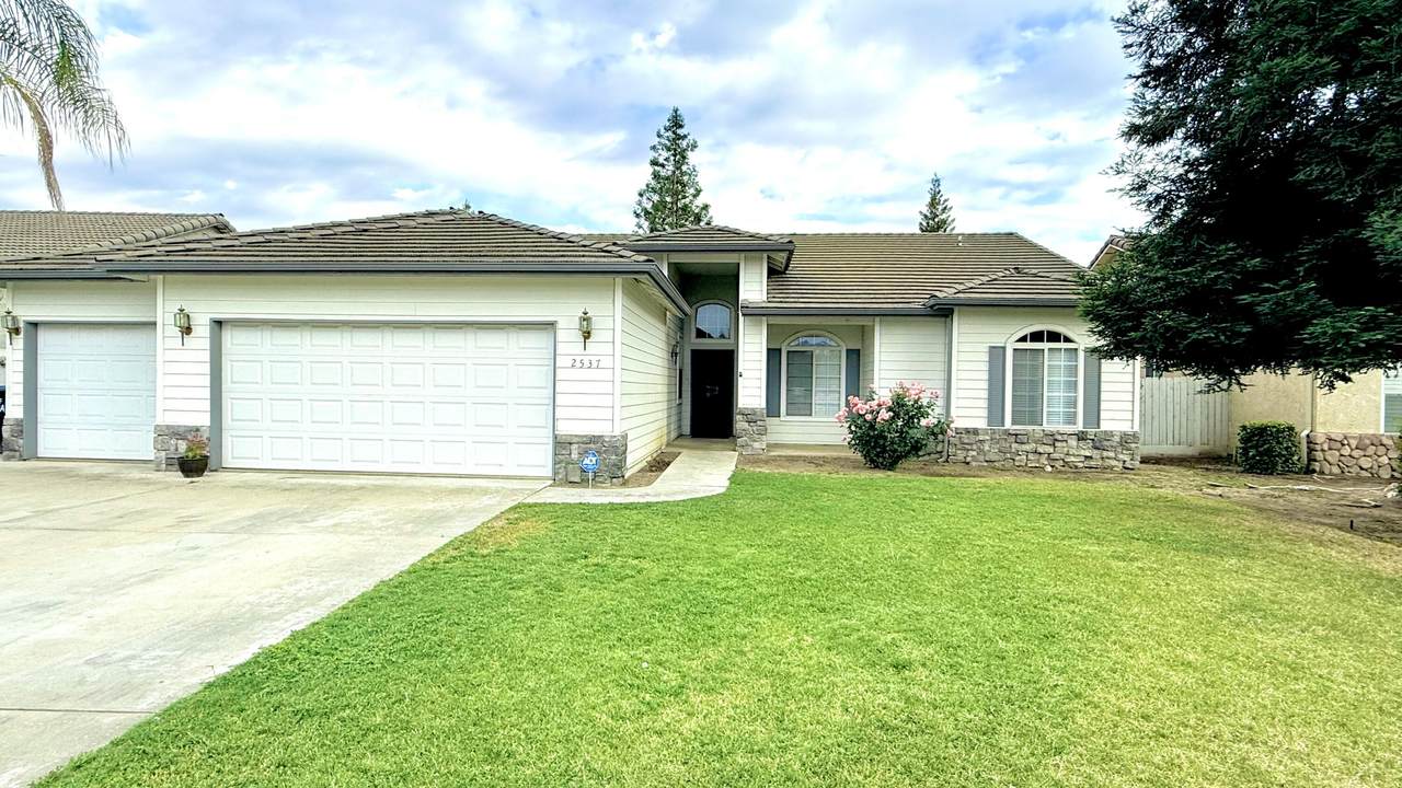 2537 Clinton Avenue - Photo 1