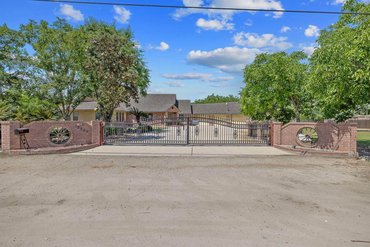 12268 Ave 328 - Photo 1