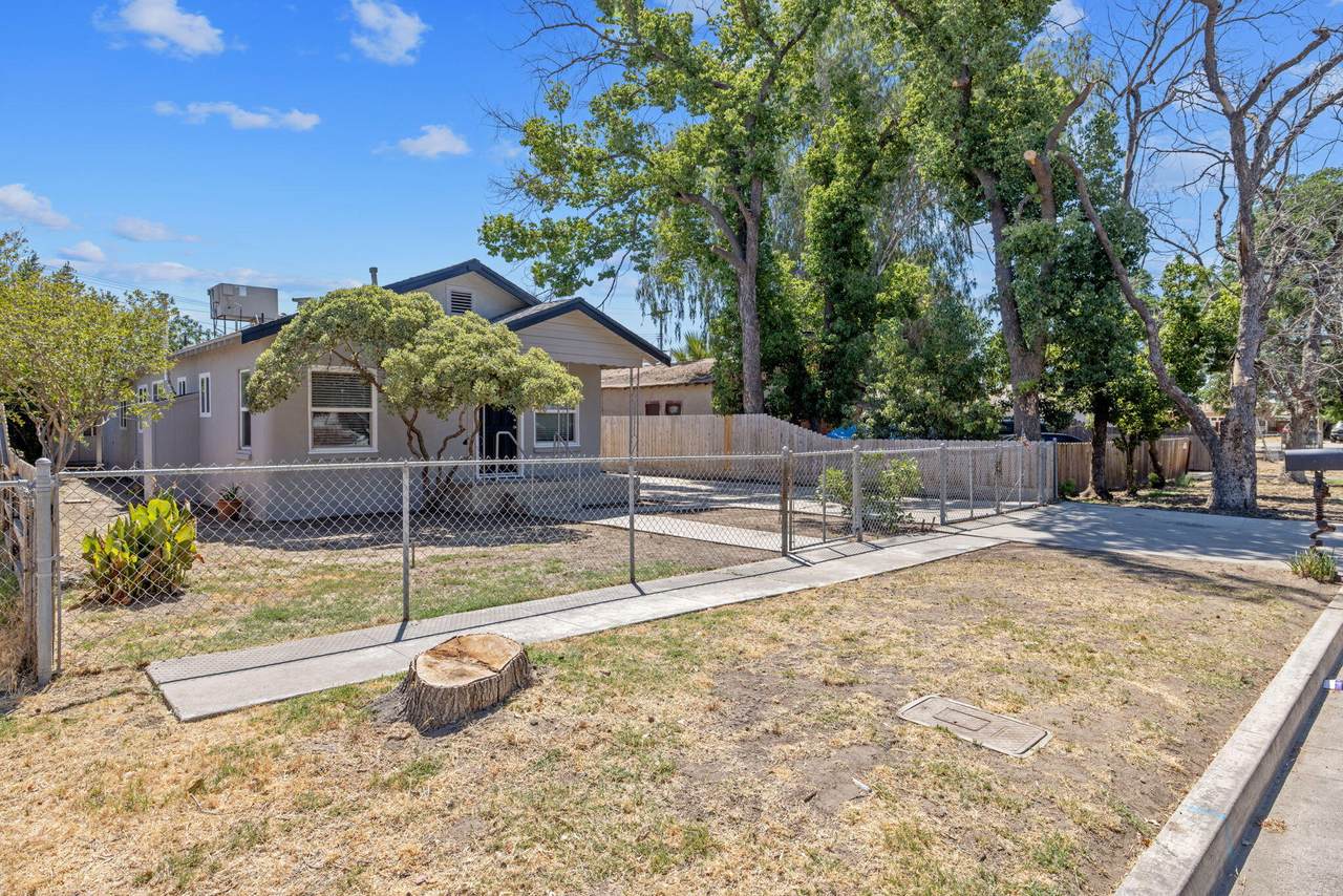 740 G Street - Photo 1