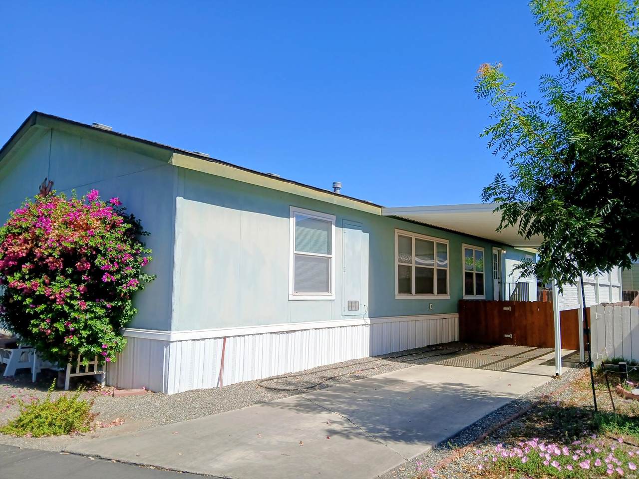 2400-Q7 Midvalley Avenue - Photo 1