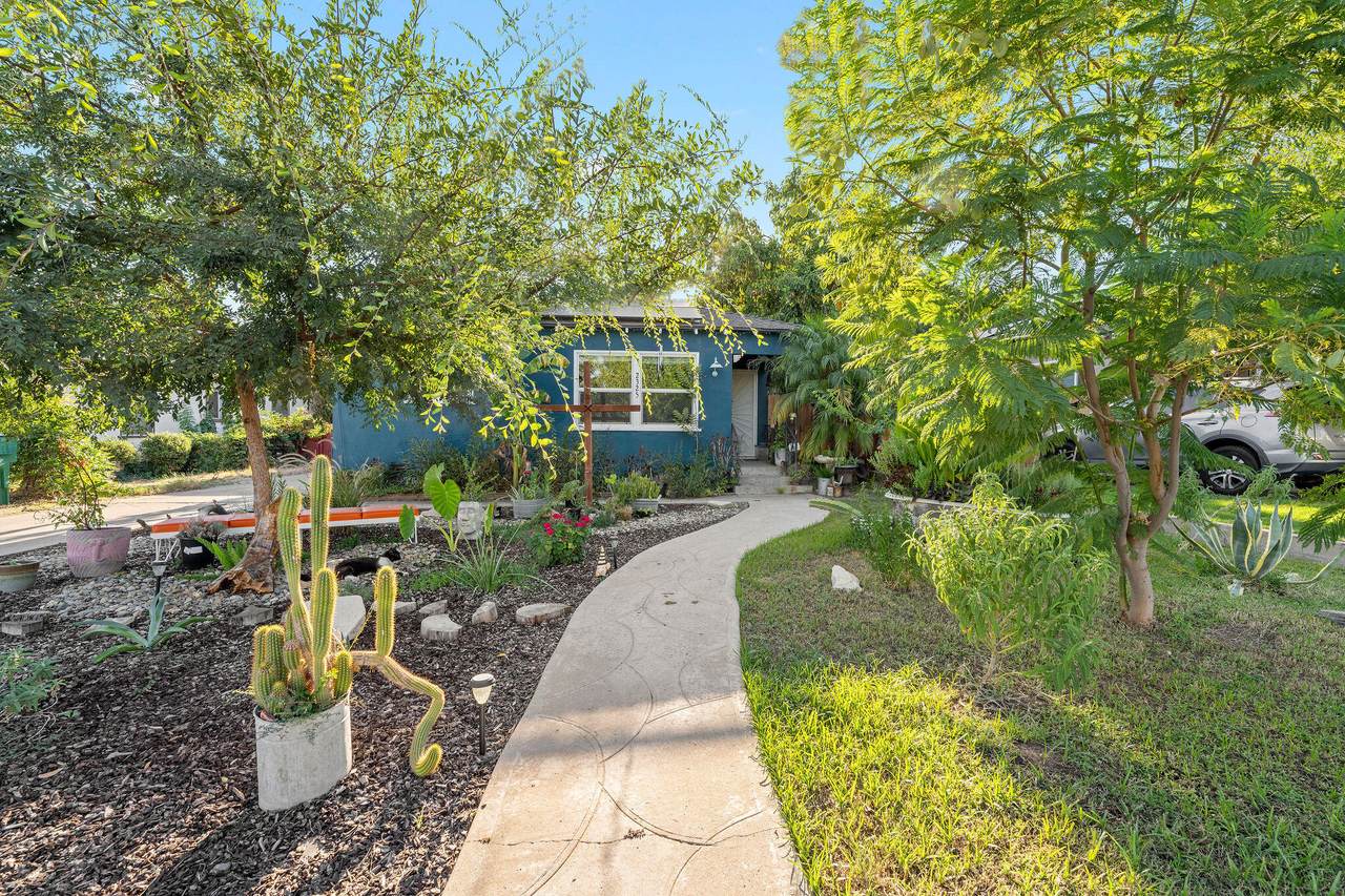 2325 Barnett Street - Photo 1