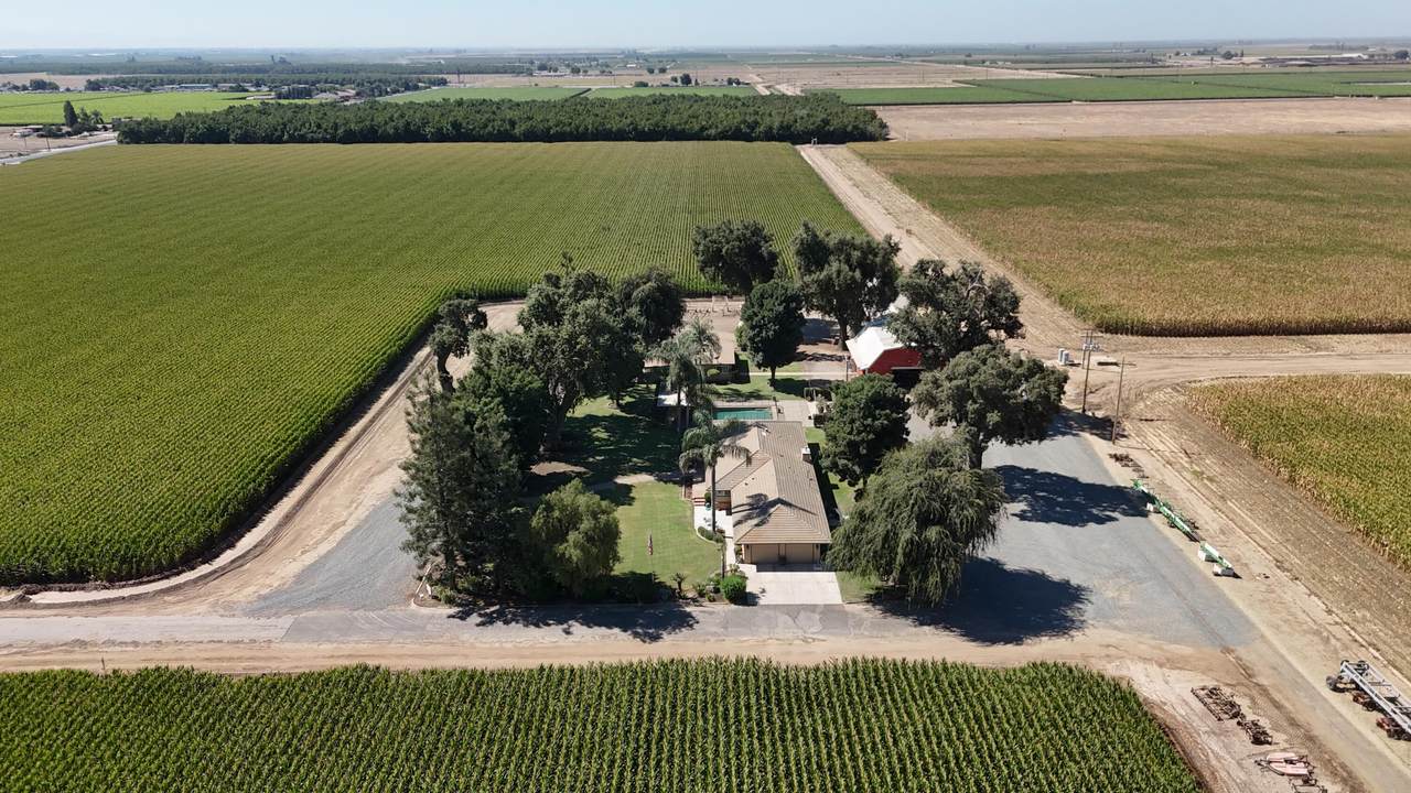 15827 Rd 208 - Photo 1