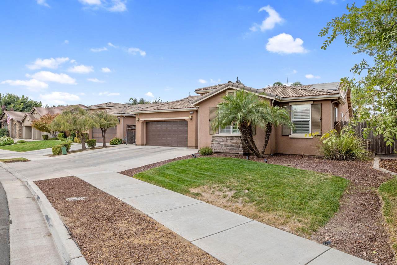 1313 University Court - Photo 1