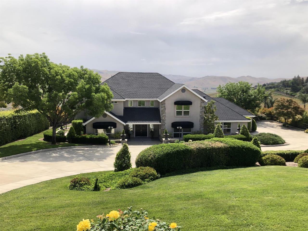 395 High Sierra Drive - Photo 1