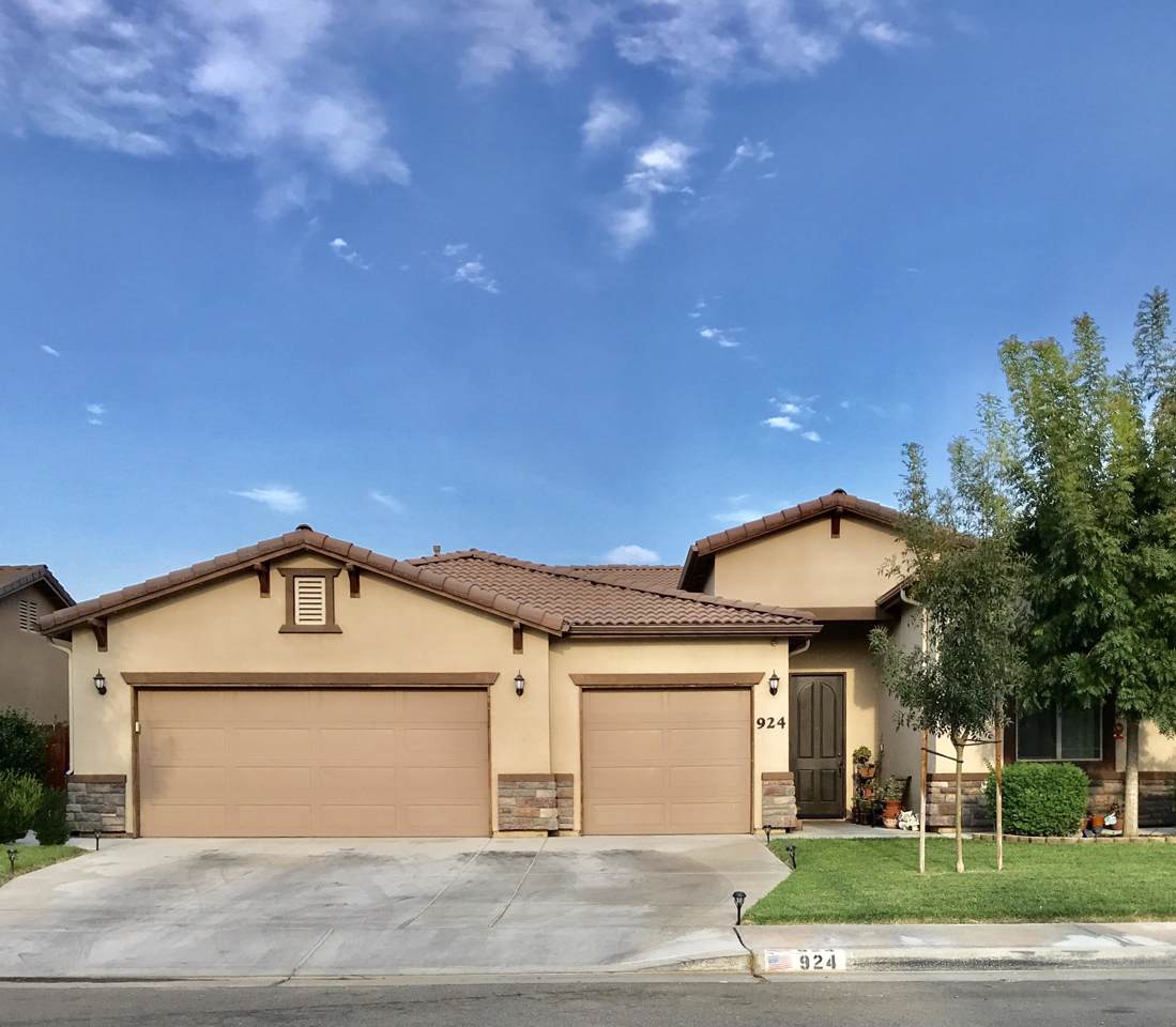 924 Silver Maple Street - Photo 1