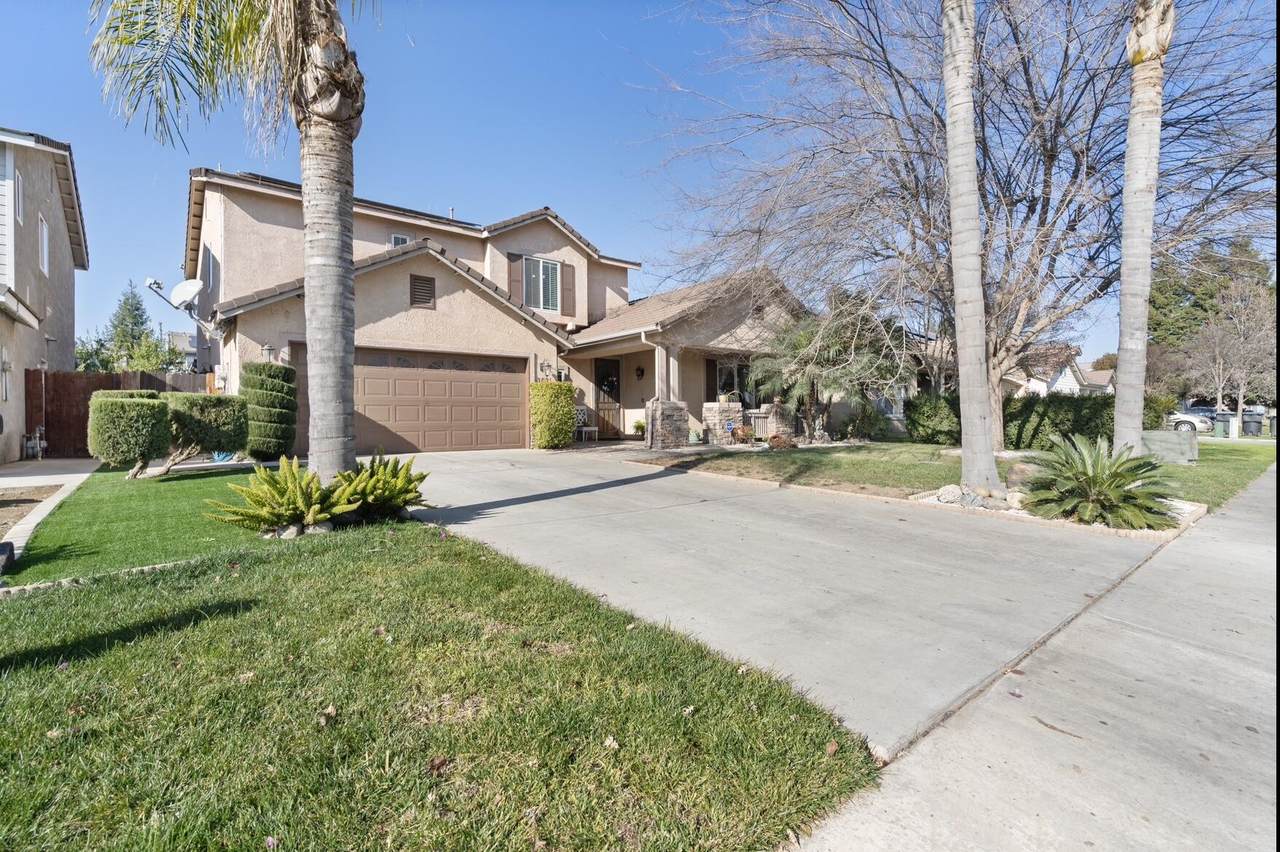 3831 Watson Street - Photo 1