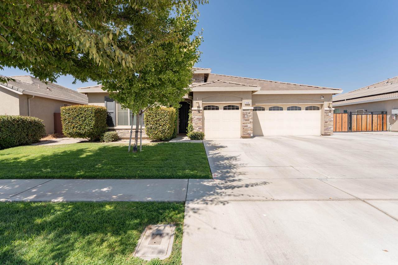 2896 Channel Reef Avenue - Photo 1