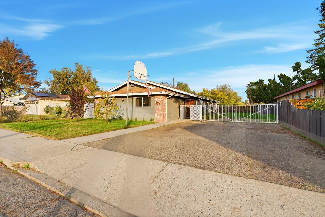 276 Cottage Street - Photo 1