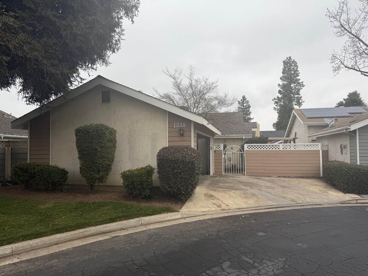 1338 Castlecrest Avenue - Photo 1