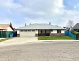 560 Wellington Place - Photo 1