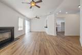 2815 Tamarack Court - Photo 11