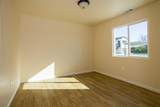 142 Vandalia Avenue - Photo 18
