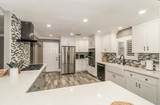 7010 Frankwood Avenue - Photo 13