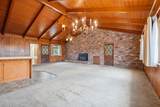 1361 Oaks Street - Photo 7
