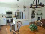 5618 Babcock Avenue - Photo 6