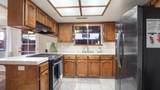 1032 Oakridge Avenue - Photo 7
