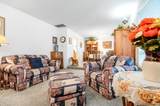 1546 Wellsley Street - Photo 38