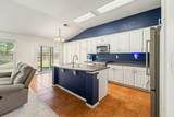 916 Windsor Drive - Photo 2