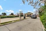 1720 Noble Avenue - Photo 4