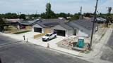 2100 Bell Avenue - Photo 8