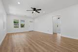 35 Howland Street - Photo 3