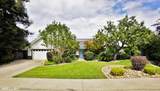 1105 Cindy Street - Photo 2