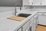924 Oakridge Avenue - Photo 15