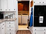 2560 Chestnut Street - Photo 21