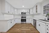 215 Lombardy Lane - Photo 11