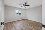 215 Lombardy Lane - Photo 21