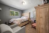 1839 Estes Avenue - Photo 6
