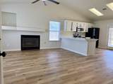 996 Petunia Street - Photo 2