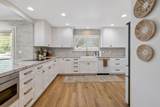 587 Camelia Avenue - Photo 15