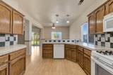 977 Meadow View Road - Photo 16
