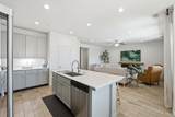 1977 Sherbrook Avenue - Photo 17