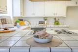 2046 Laura Avenue - Photo 7