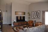 1615 Castlecrest Avenue - Photo 3