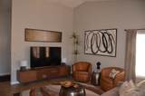 1615 Castlecrest Avenue - Photo 6