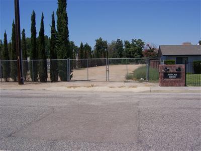 1352 Poplar - Photo 1