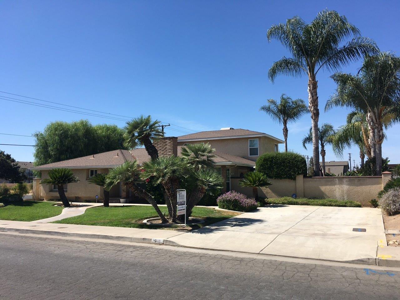 813 Fairway Drive - Photo 1