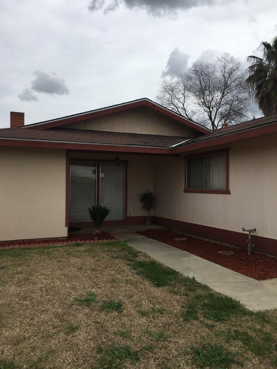 736 Spruce Street - Photo 1