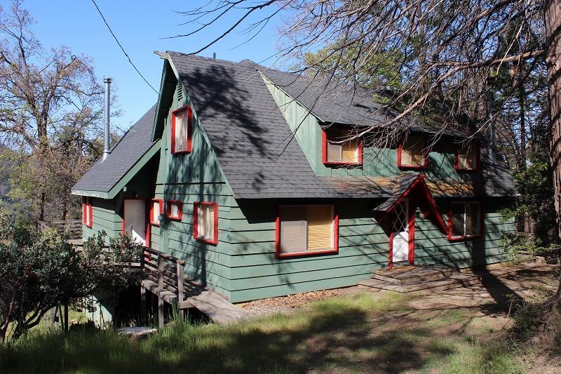 52152 Redwood Drive - Photo 1