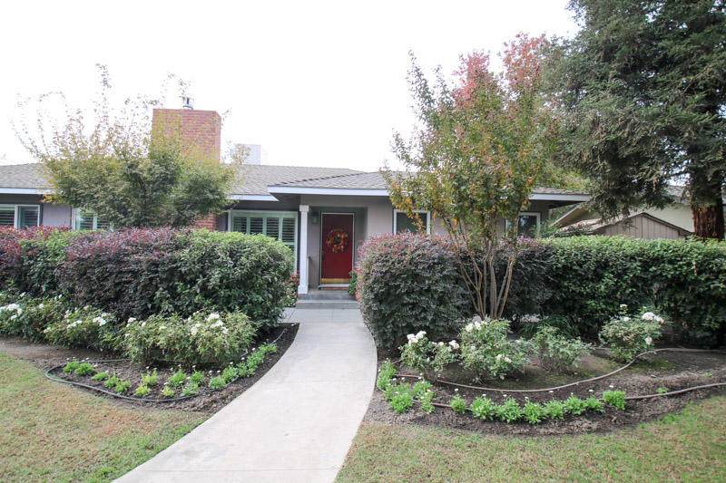1167 Frankwood Avenue - Photo 1